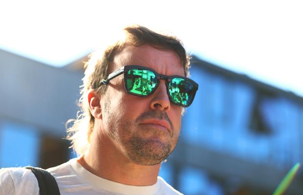Dacia se transformă în Aston Martin pentru Fernando Alonso: vestea zilei în motorsportul mondial