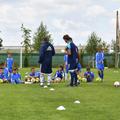 Un antrenament desfășurat pe stadionul din Ghimbav / FOTO: Imago