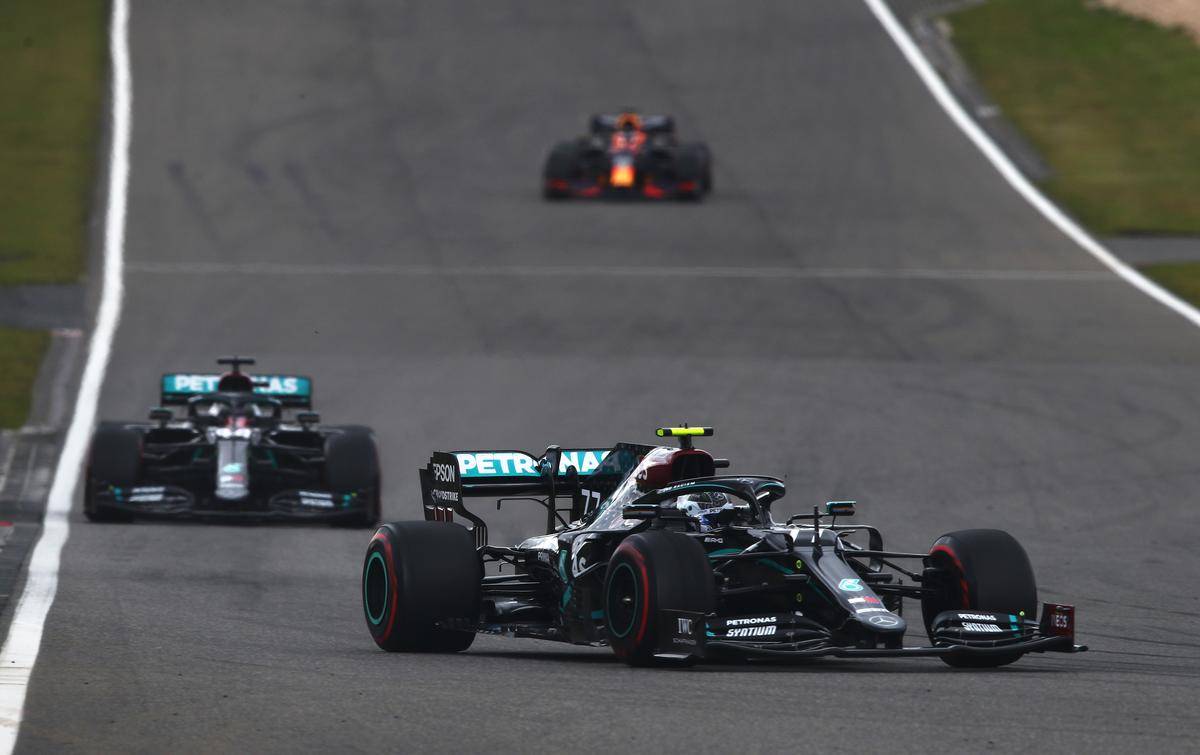 FOTO Lewis Hamilton a scris istorie: a câștigat Marele Premiu de la Eifel și a egalat recordul lui Michael Schumacher