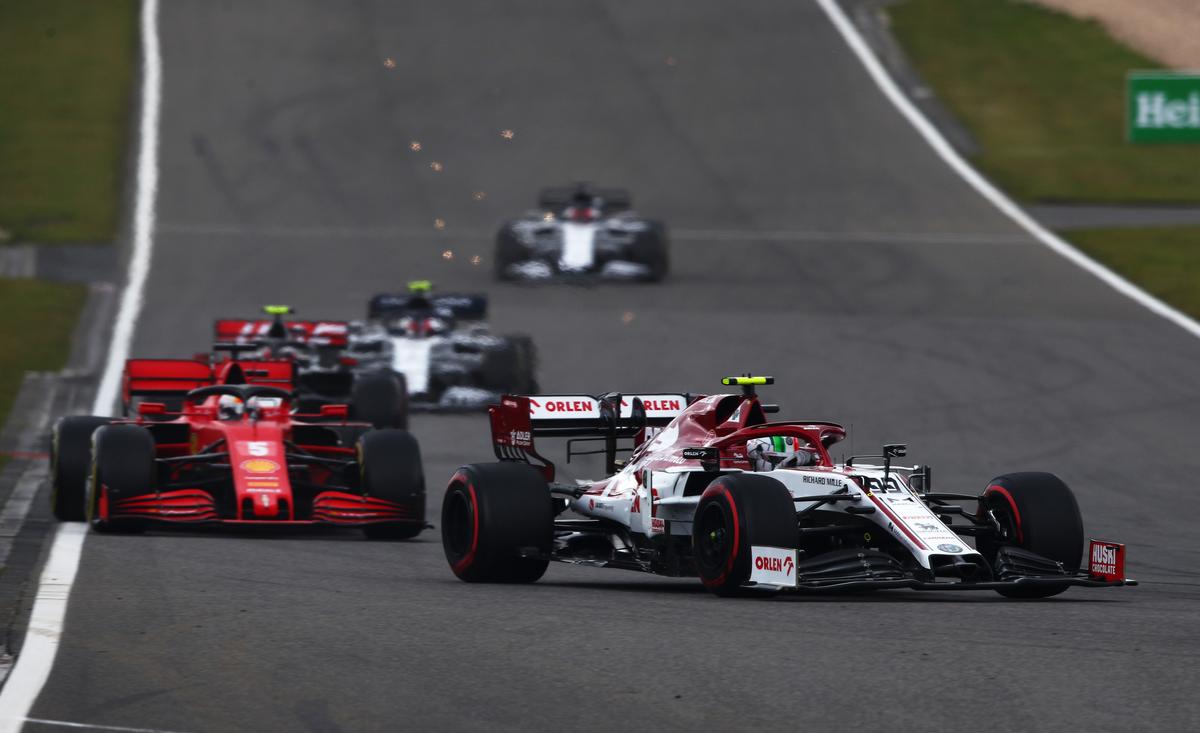 FOTO Lewis Hamilton a scris istorie: a câștigat Marele Premiu de la Eifel și a egalat recordul lui Michael Schumacher
