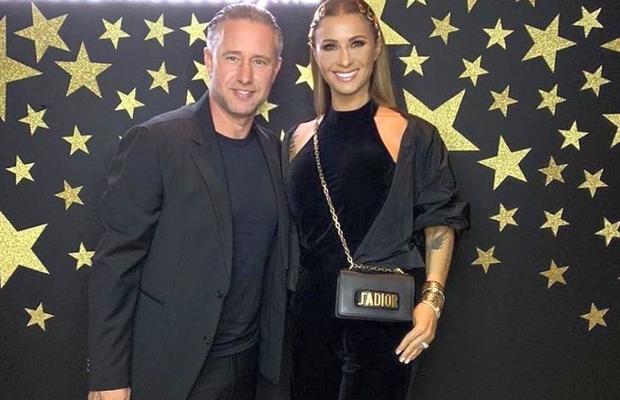 Laurențiu Reghecampf anunță: „Am depus actele pentru divorț” » Anamaria Prodan și fiul lor, reacții înfiorătoare: „Ai murit”