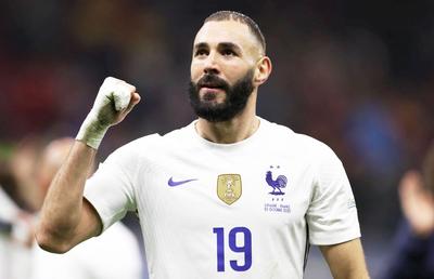 Real Madrid cere Balonul de Aur pentru Karim Benzema: „Jucătorul nostru spectaculos”