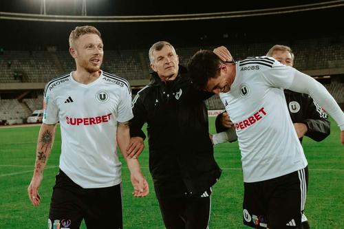 De ce a ajuns U Cluj să se lupte la play-off: „Și-au câștigat respectul meu, eu pe al lor. Le dau libertatea de a decide și ceea ce ține de program”