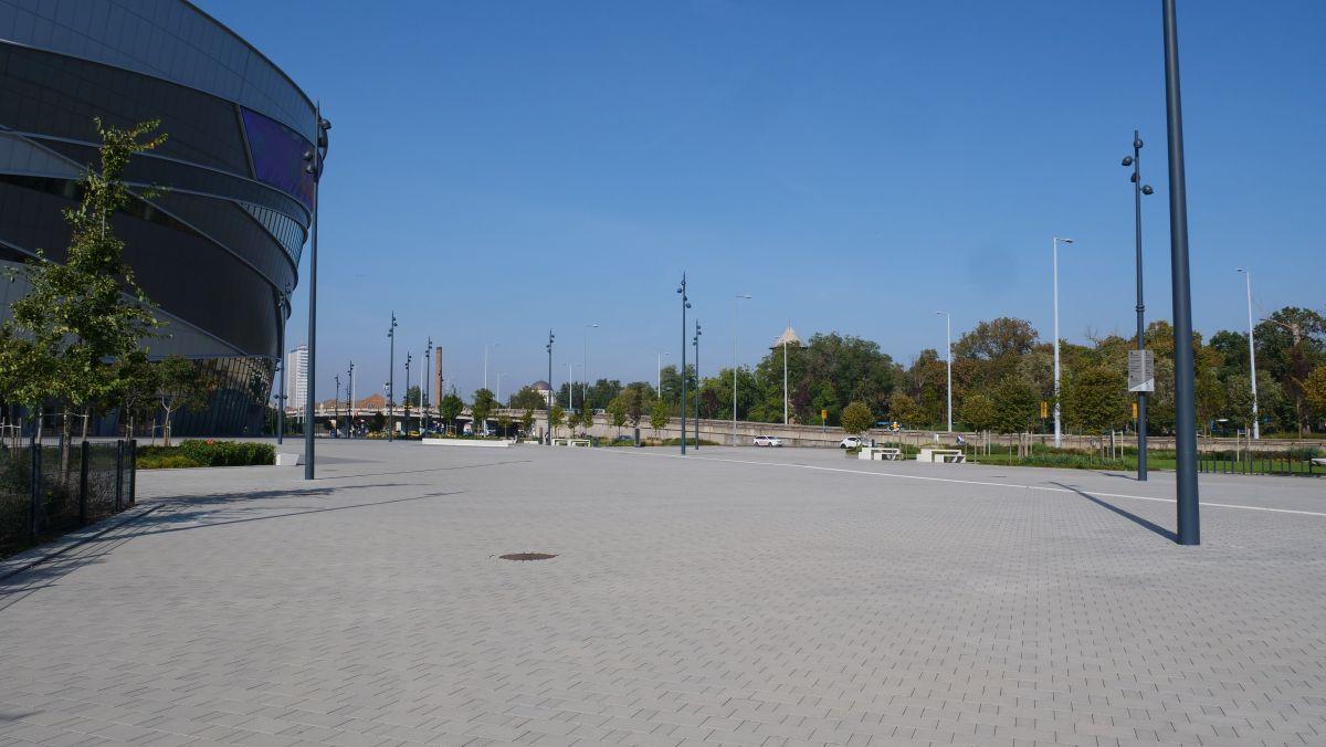 În timp ce Bucureștiul încă tânjește la Polivalentă și patinoar, la Budapesta sunt investiții de aproape un miliard! Ce au surprins reporterii GSP