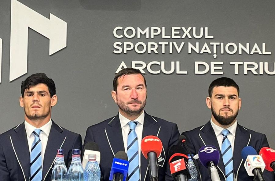 Alin Petrache (în centru) / FOTO: Andrei Petrescu Discursul lui Alin Petrache provoacă greață: Stă doar cu mâna întinsă la stat, dar ne ține lecții despre mândria națiunii