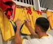 ”Tricolorii” dau autografe la finalul antrenamentului oficial din Cipru FOTO: Ionuț Iordache (GSP)