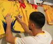 ”Tricolorii” dau autografe la finalul antrenamentului oficial din Cipru FOTO: Ionuț Iordache (GSP)
