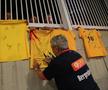 ”Tricolorii” dau autografe la finalul antrenamentului oficial din Cipru FOTO: Ionuț Iordache (GSP)