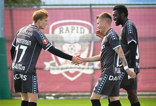 Christensen, Petrila și Baroan au jucat în Rapid - Tunari 6-3/ foto Facebook @FC Rapid 1923