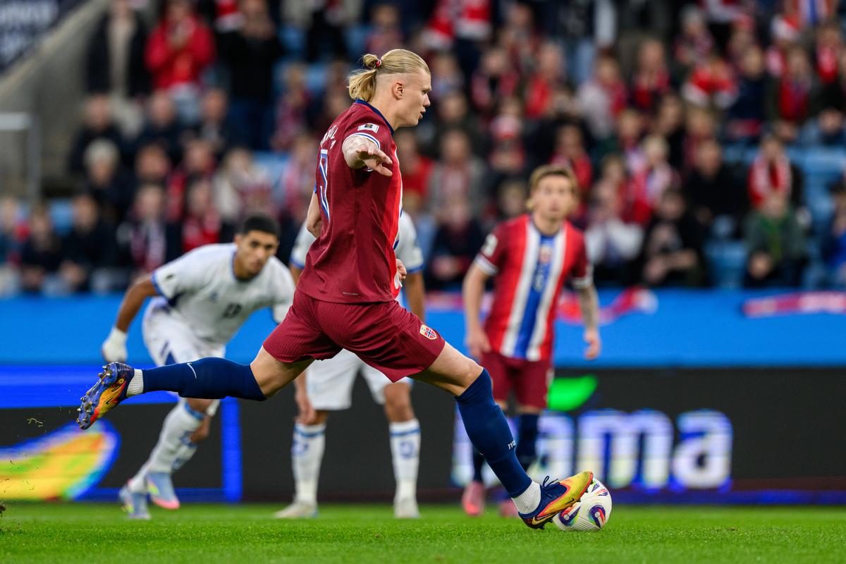 Erling Haaland a ratat două penalty-uri în Norvegia - Israel