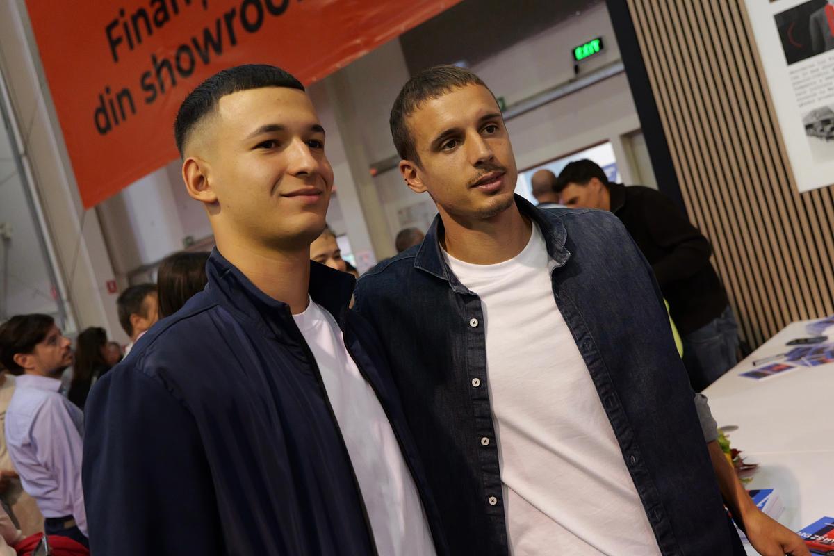 FCSB a „parcat” la Salonul Auto București » Întrebarea care i-a făcut pe toți să râdă