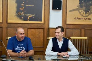„Am cerut Federației să intervină” » Primarul din Sfântu Gheorghe sună alarma, după scenele revoltătoare de la Sepsi - Dinamo