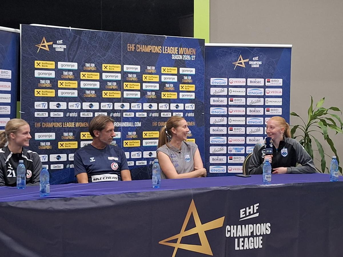 Tyra Axner și tatăl ei, Tomas Axner, în CSM București - Esbjerg