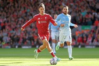Polițist grav rănit și zece persoane arestate după derby-ul Manchester City - Liverpool