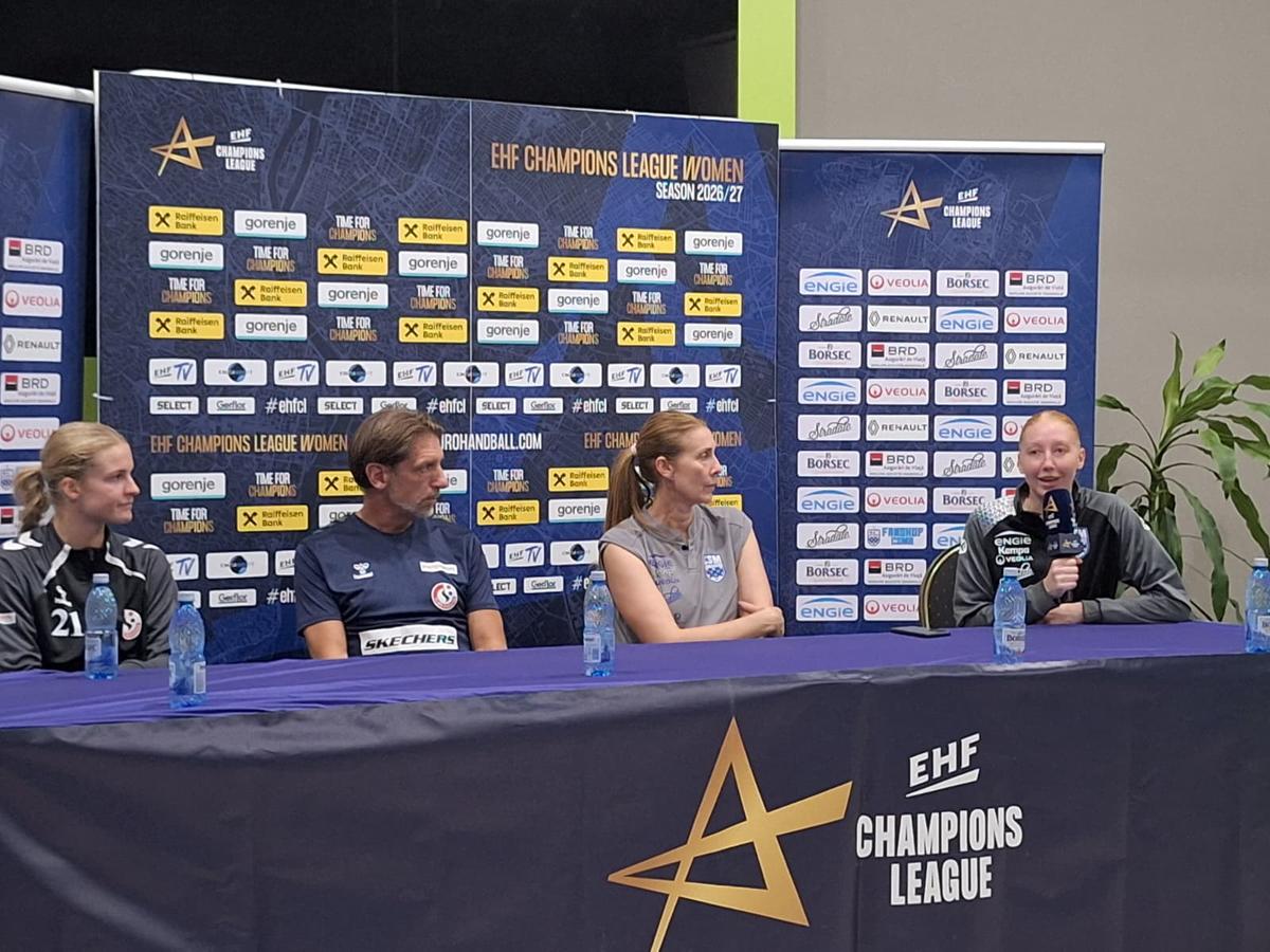 Tyra Axner și tatăl ei, Tomas Axner, în CSM București - Esbjerg
