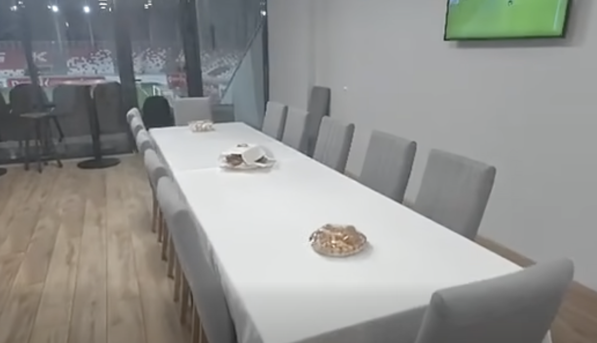Dioszegi a reacționat după ultimele imagini postate de Nicolescu: „La ei am primit trei pizza și le-am împărțit 16 inși” + „Noi nu cerem autonomie, vrem doar ...”