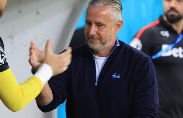 Gestul lui Reghecampf care nu i-a plăcut lui Panduru: „Când pierzi, mai faci?” + Se ia de un jucător și laudă altul: „Top!”