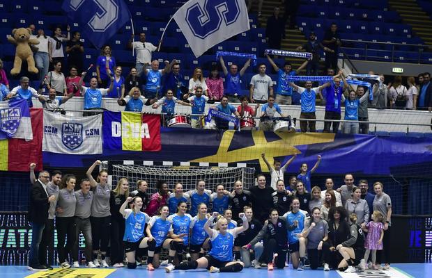 Victorie uriașă! Finalul din CSM București - Esbjerg s-a trăit în picioare la Polivalentă. Clasament în Liga Campionilor
