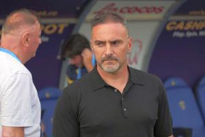 Antrenorul de la Petrolul nu-și explică ce s-a întâmplat: „Îi intră una din 100!”