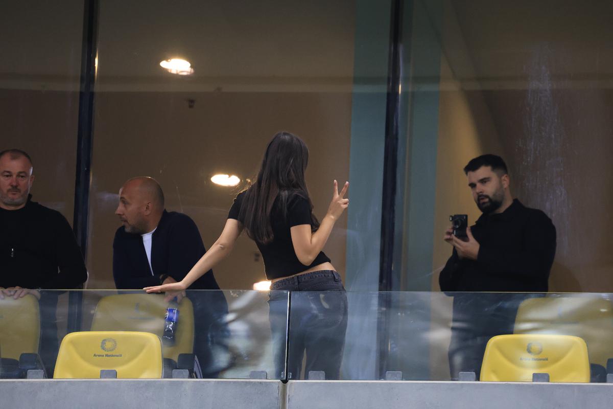 Fiica lui Ilie Dumitrescu a urmărit de pe Arena Națională victoria lui FCSB: „Tata e de vină”