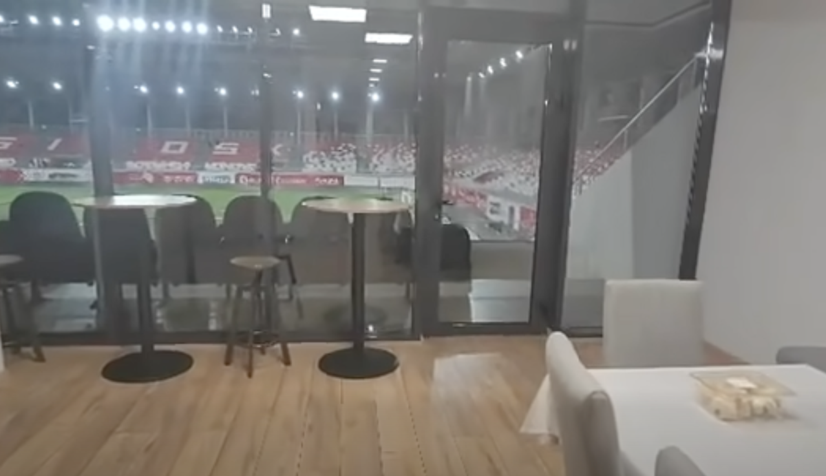 Continuă războiul dintre Dinamo și Sepsi » Andrei Nicolescu a publicat imagini din lojă: „Câteva platouri cu mezel. La alții era ca la nuntă”