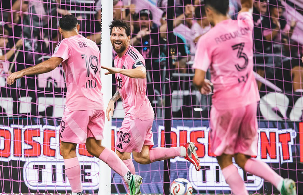 Messi și Suarez, recital împotriva echipei lui Louis Munteanu