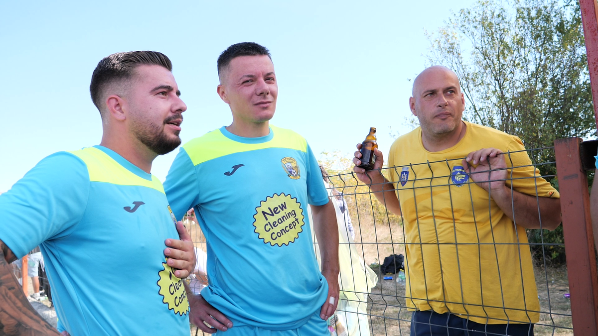Cum arată derby-ul din Liga a 6-a din comuna care a dat un campion cu Steaua: „Nu facem grătar, că n-avem cărbuni!”