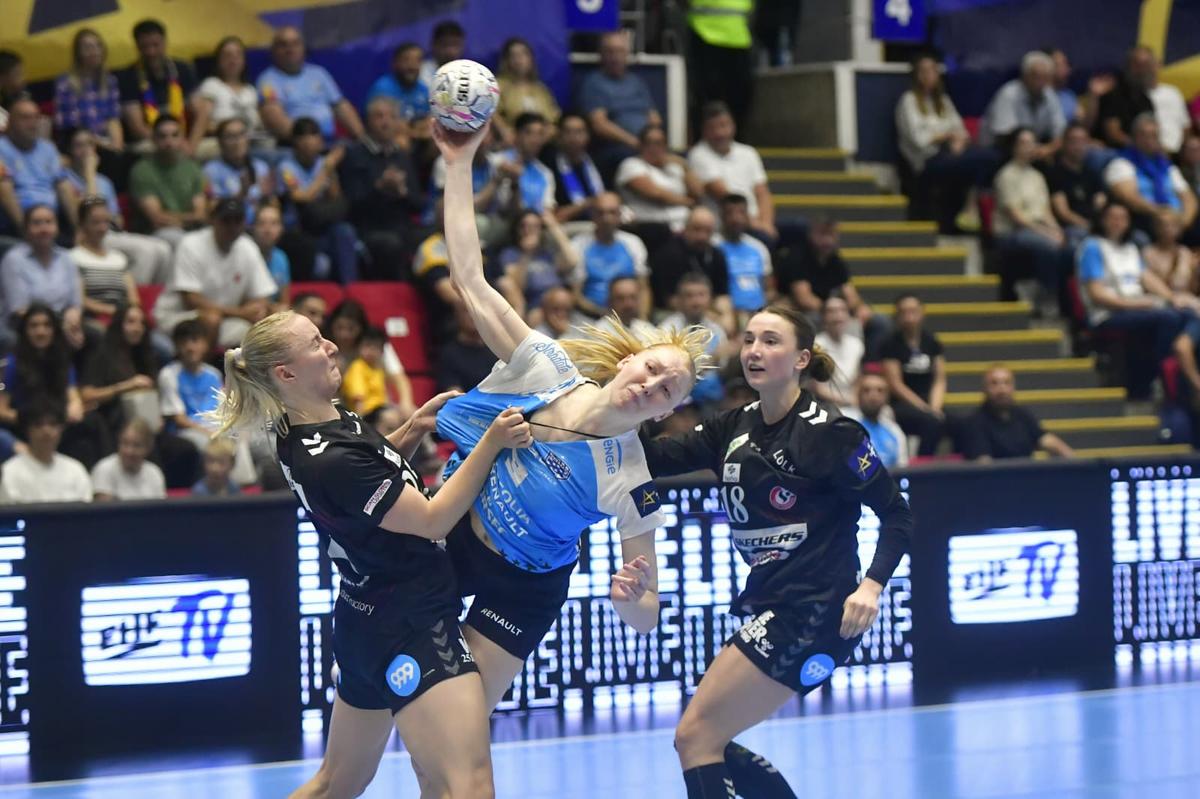 Victorie uriașă! Finalul din CSM București - Esbjerg s-a trăit în picioare la Polivalentă. Clasament în Liga Campionilor