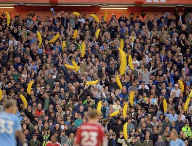 De ce au adus fanii lui City banane gonflabile la „măcelul” cu Liverpool
