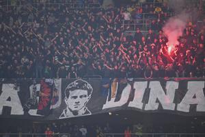 FRF a primit o nouă sancțiune după derapajele fanilor de la meciul cu Suedia » Mai urmează una!