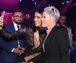 FOTO Adelina Pestrițu, selfie de peste 100.000 de like-uri cu Kim Kardashian » Românca a fost premiată la People's Choice Awards