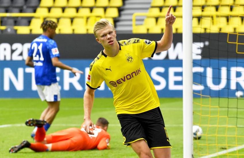Întrebat despre întâlnirea cu Erling Braut Haaland, starul Norvegiei și al Borussiei Dortmund, Man a oferit o replică haioasă: „Nu mi-e frică, își face freza, e frumos. Glumesc. E un jucător puternic, joacă într-un campionat puternic, îl apreciez”.