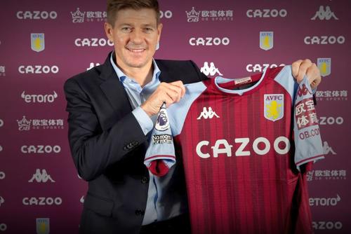 Gerrard a semmat cu noua echipă / Sursă foto: Twitter Aston Villa