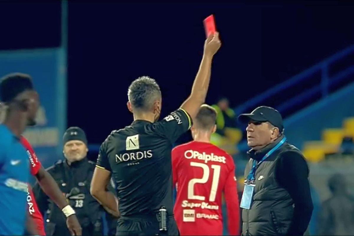Hagi, eliminat după Farul - Hermannstadt