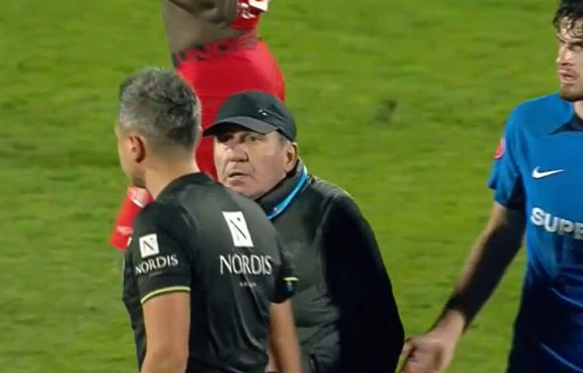 Hagi, eliminat după Farul - Hermannstadt