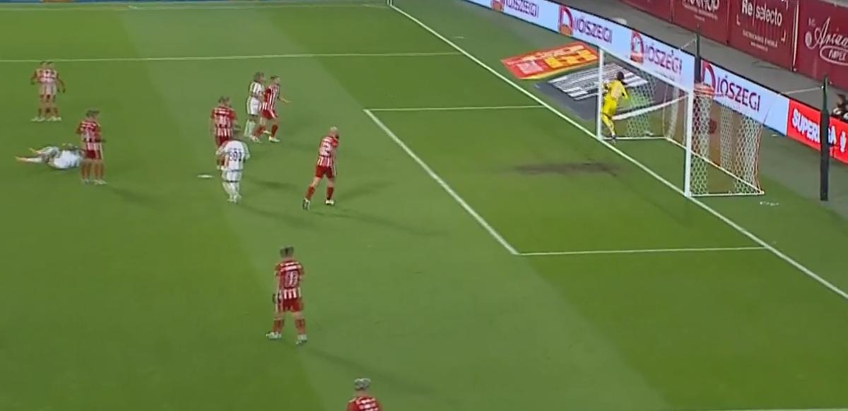 Juvhel Tsoumou, la un pas de gol la debutul la Rapid