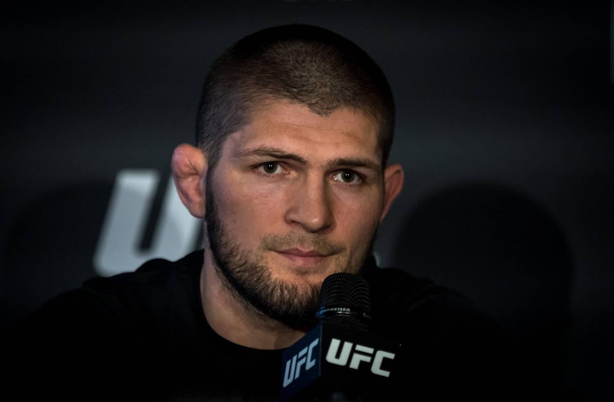 Variantă-surpriză: supercampionul rus Khabib Nurmagomedov ar putea debuta în fotbal!