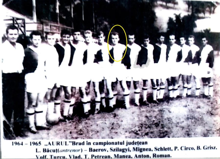 Gheorghe Wolf, încercuit, în tricoul celor de la Aurul Brad. Sursa: cartea „Ascensiune și regres în fotbalul zărăndean”, de Romeo Țâștea Una dintre victimele celebrului criminal în serie Ion Rîmaru a fost soția unui fotbalist crescut la Dinamo! „L-au chemat la procuratură! El a fost primul suspect!”