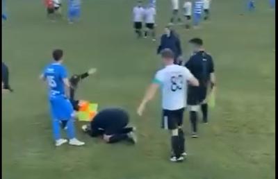 Astfel de scene n-ar trebui să existe în fotbal! » Arbitrul, bătut de un jucător la un meci din România: a suferit o dublă fractură de mandibulă