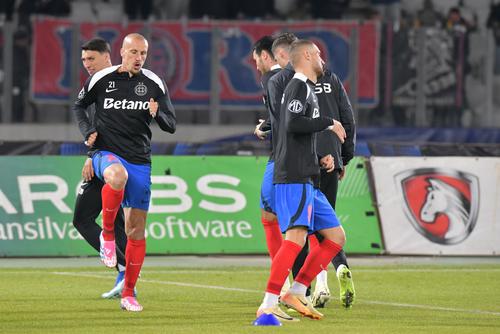 Vlad Chiricheș a rezistat doar câteva minute la încălzire la Cluj