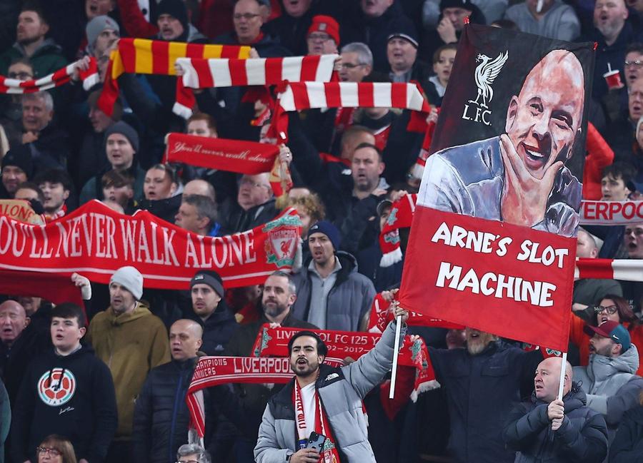Echipa lui Arne Slot, mai puternică decât trupa lui Klopp? O mașinărie de goluri și recorduri în drumul spre titlu!