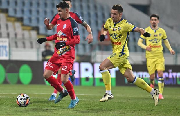 Petrolul, victorie scurtă cu Gloria Buzău » „Lupii galbeni” urcă pe locul 2 și o scot pe Rapid din play-off