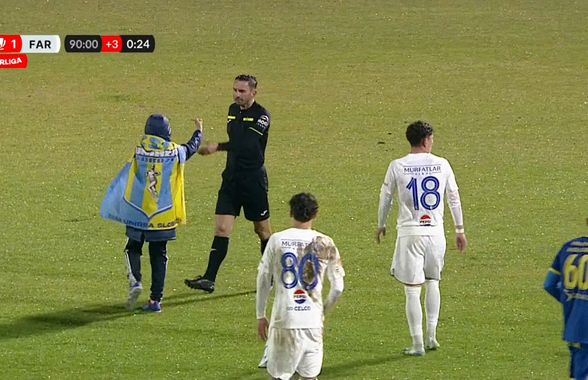 A venit nota de plată după momentul scandalos din Superliga! Sancțiunea primită de copilul care a intrat pe teren și i-a arătat semne obscene lui Colțescu