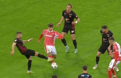 A venit verdictul lui Vassaras: gafă MAJORĂ de arbitraj la Dinamo - Csikszereda