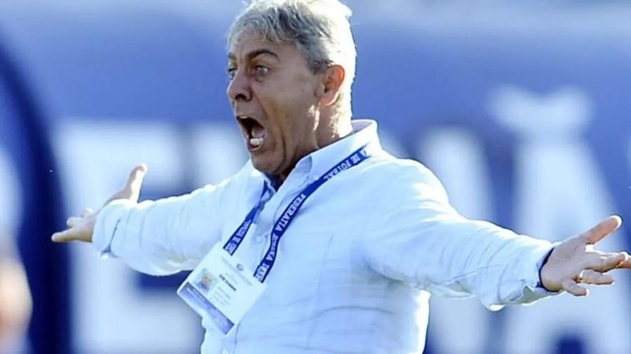 Sorin Cârțu a trăit mereu meciurile la intensitate maximă Sorin Cârțu la 70 de ani: „Richard Gere ar putea juca rolul vieții mele” » Trei zile de sărbătoare, unde ar întoarce timpul înapoi și care e melodia vieții