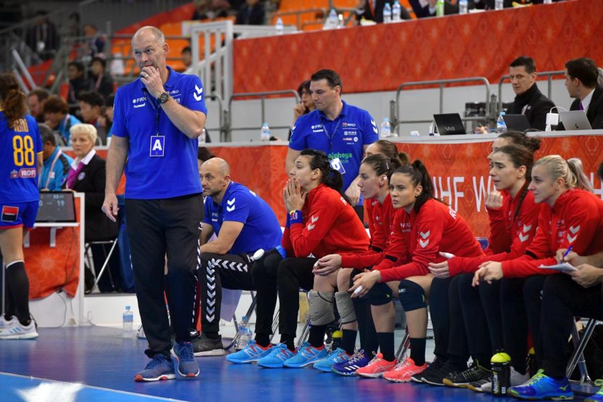 ROMÂNIA - JAPONIA 20-37 // VIDEO + FOTO Bine că s-a terminat! Devenise insuportabil! Evoluție sub orice critică împotriva Japoniei, venim acasă de pe locul 12