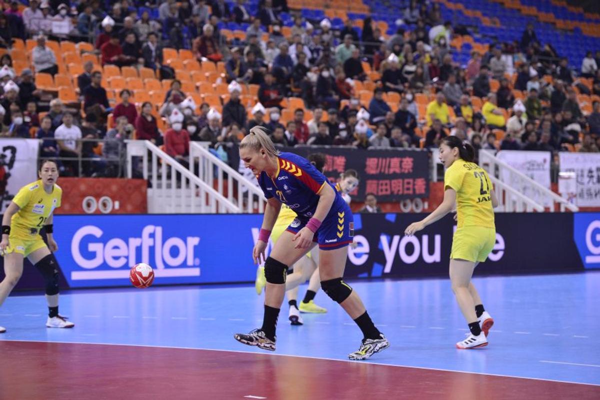 ROMÂNIA - JAPONIA 20-37 // VIDEO + FOTO Bine că s-a terminat! Devenise insuportabil! Evoluție sub orice critică împotriva Japoniei, venim acasă de pe locul 12