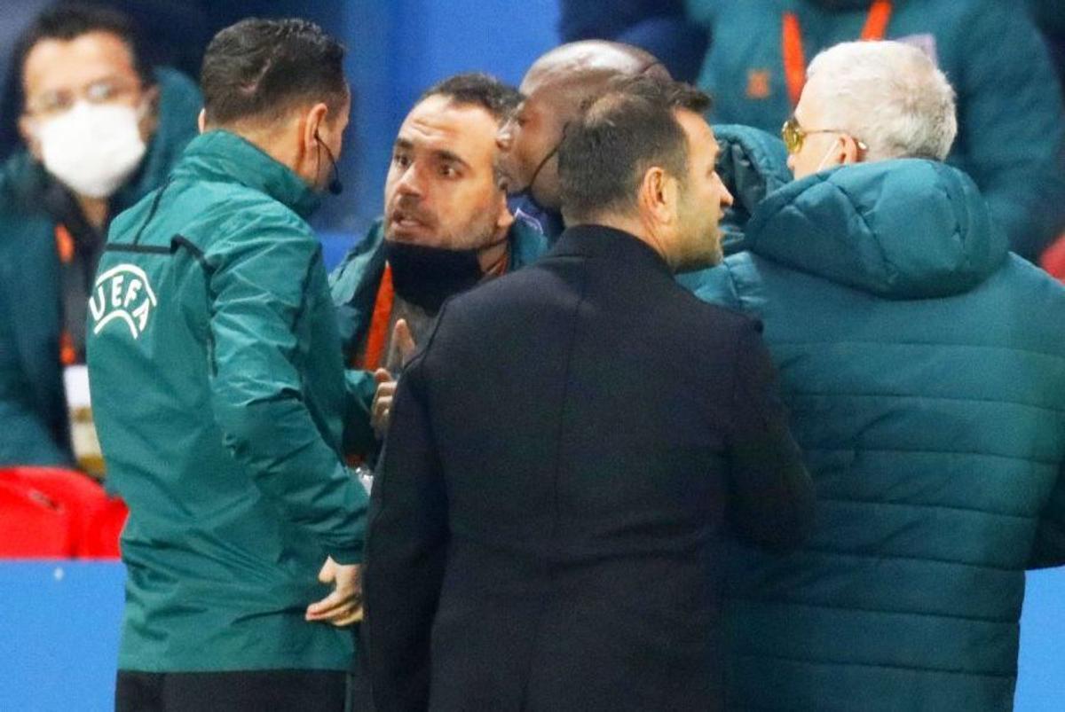 Ultimele detalii despre „cazul Colțescu” » UEFA îi anchetează și pe turci! Cine ar fi spus „românii sunt țigani” + ce riscă Hațegan