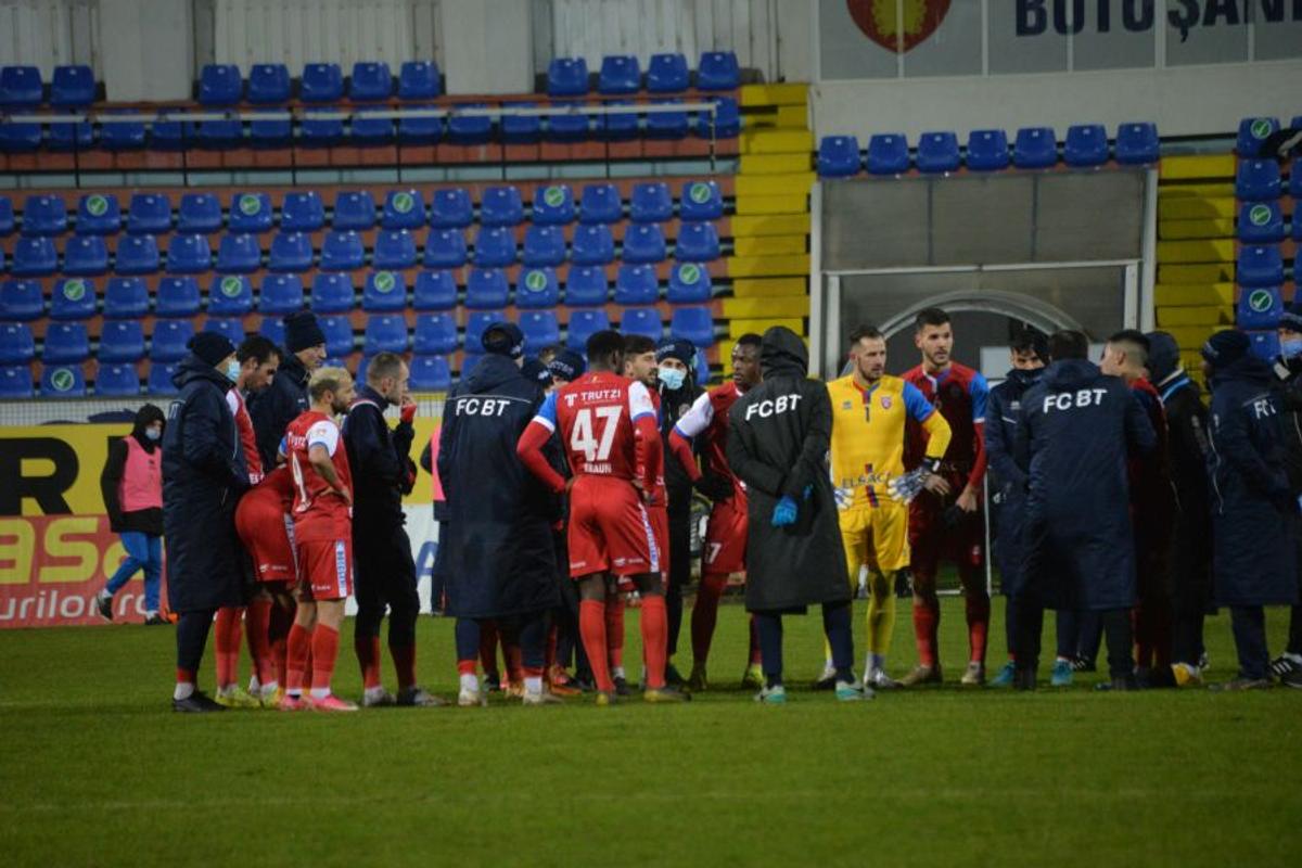 Marius Croitoru: „Am rămas perplex! Nu am auzit așa ceva în viața mea. Să îi comandăm arbitrului radiatoare puternice”