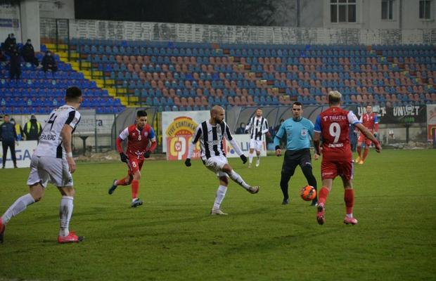 Marius Croitoru: „Am rămas perplex! Nu am auzit așa ceva în viața mea. Să îi comandăm arbitrului radiatoare puternice”
